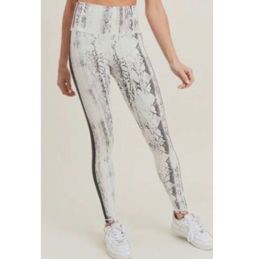 Snake Print Leggings - Picture 2 of 7